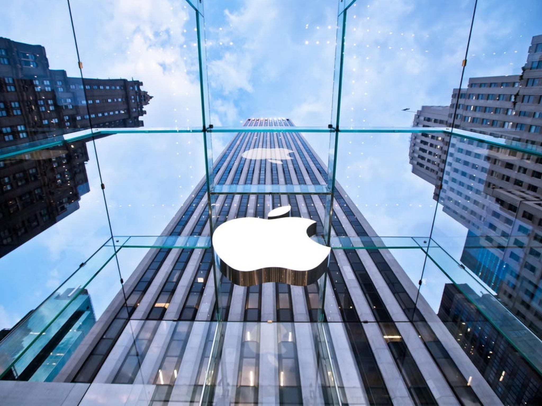 Is This Why Berkshire Reduced Apple Stock By 18% In Q1? Buffett Gives A Convincing Reason