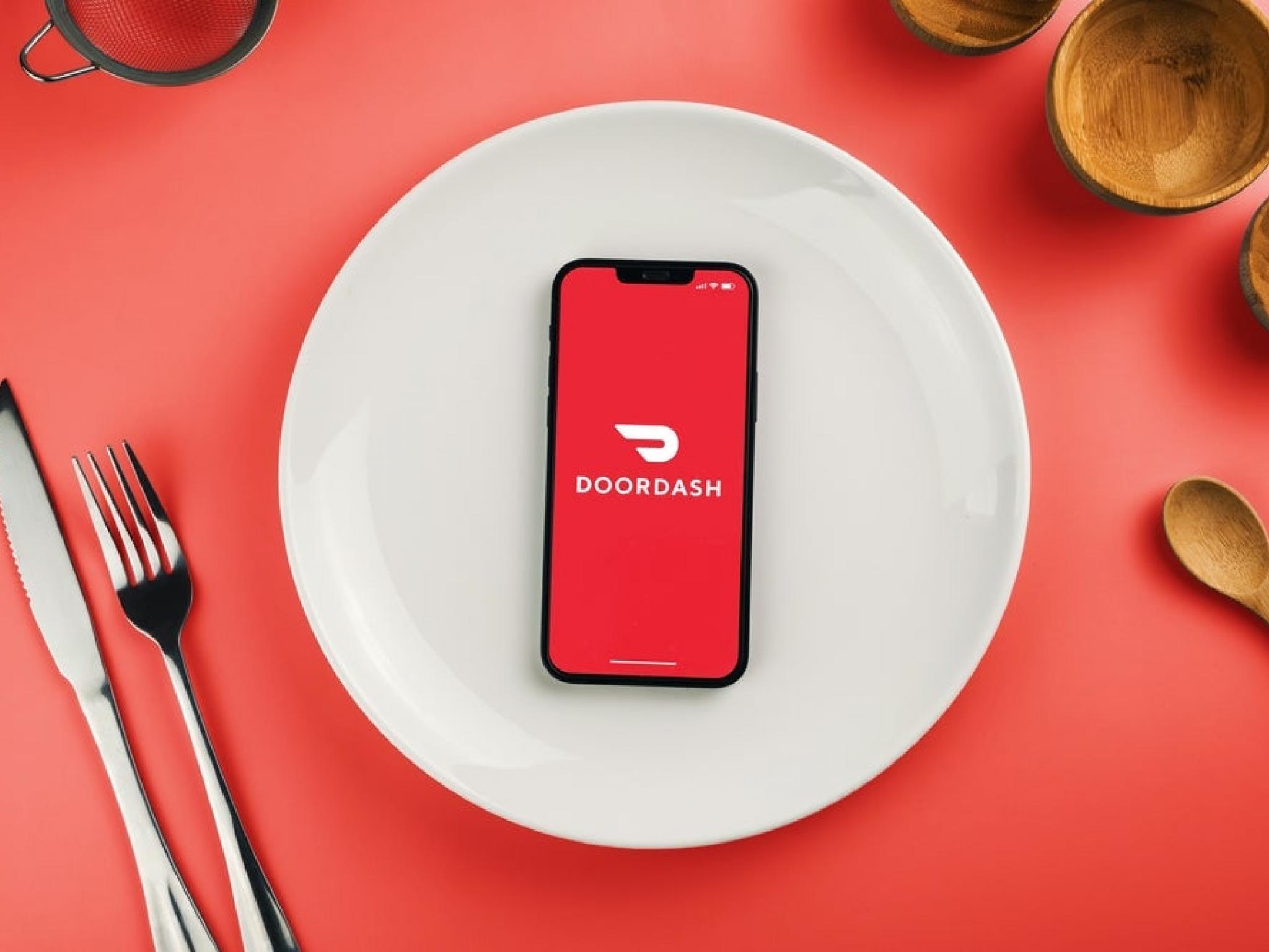 DoorDash Analysts Boost Their Forecasts After Strong Sales