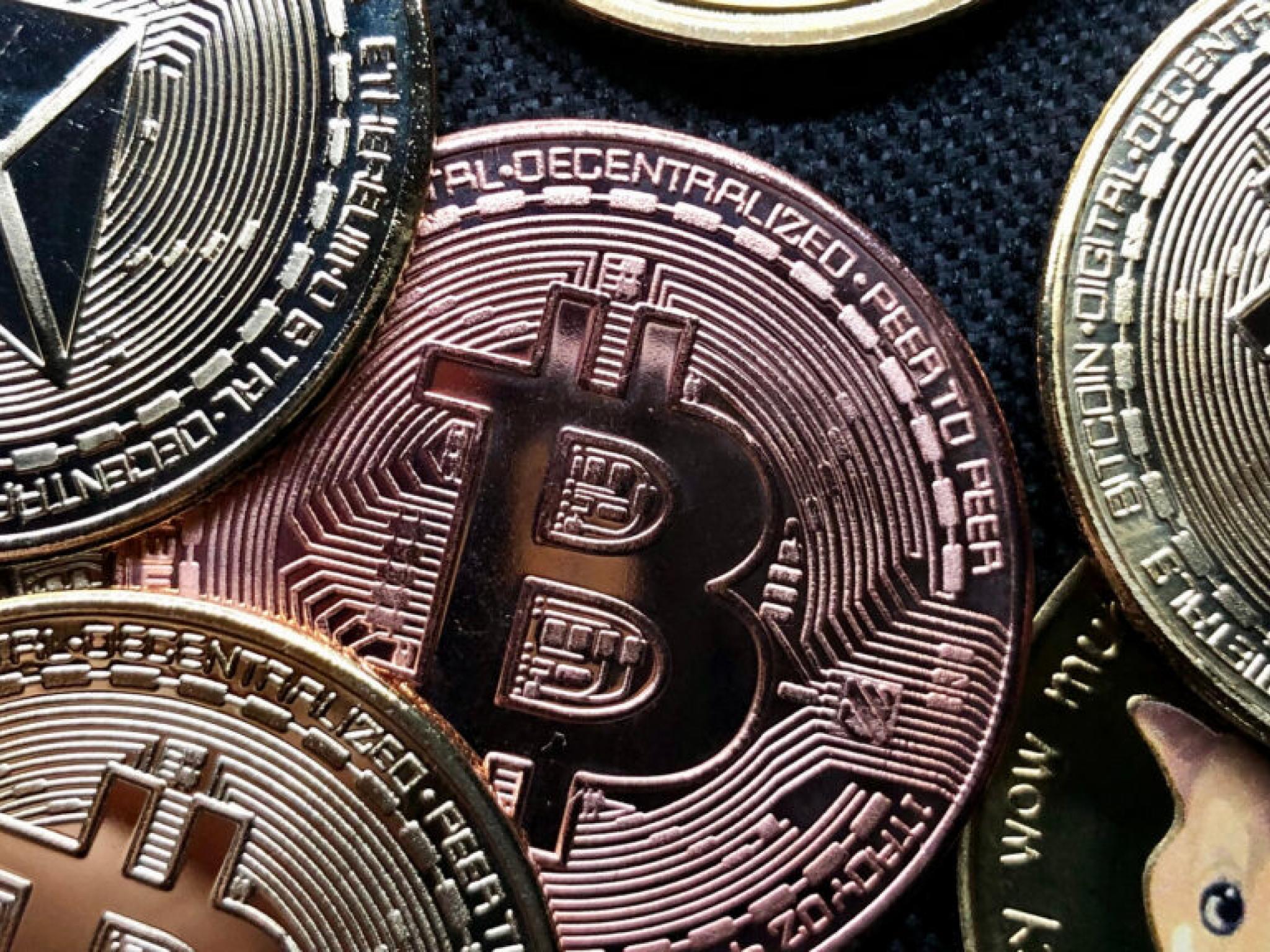 Bitcoin, Ethereum, XRP, Dogecoin Roar Higher: What Do Experts Predict Next?