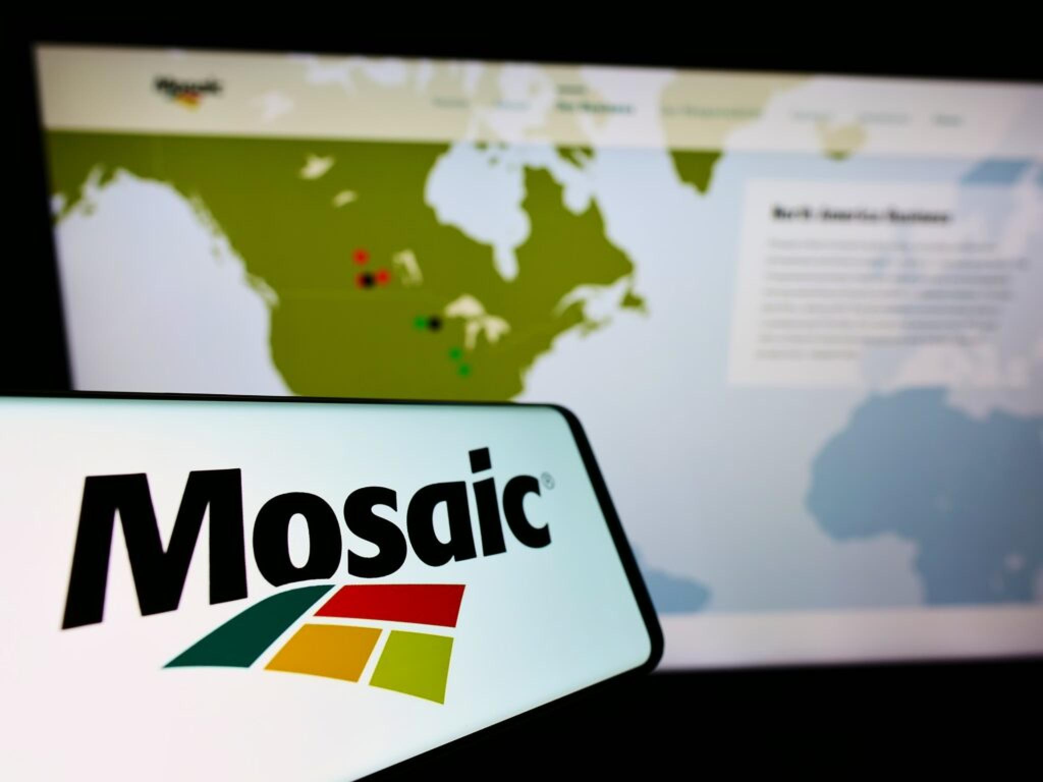Mosaic Lowers 2025 Phosphate Output Guidance, Stock Dips On Revised Outlook